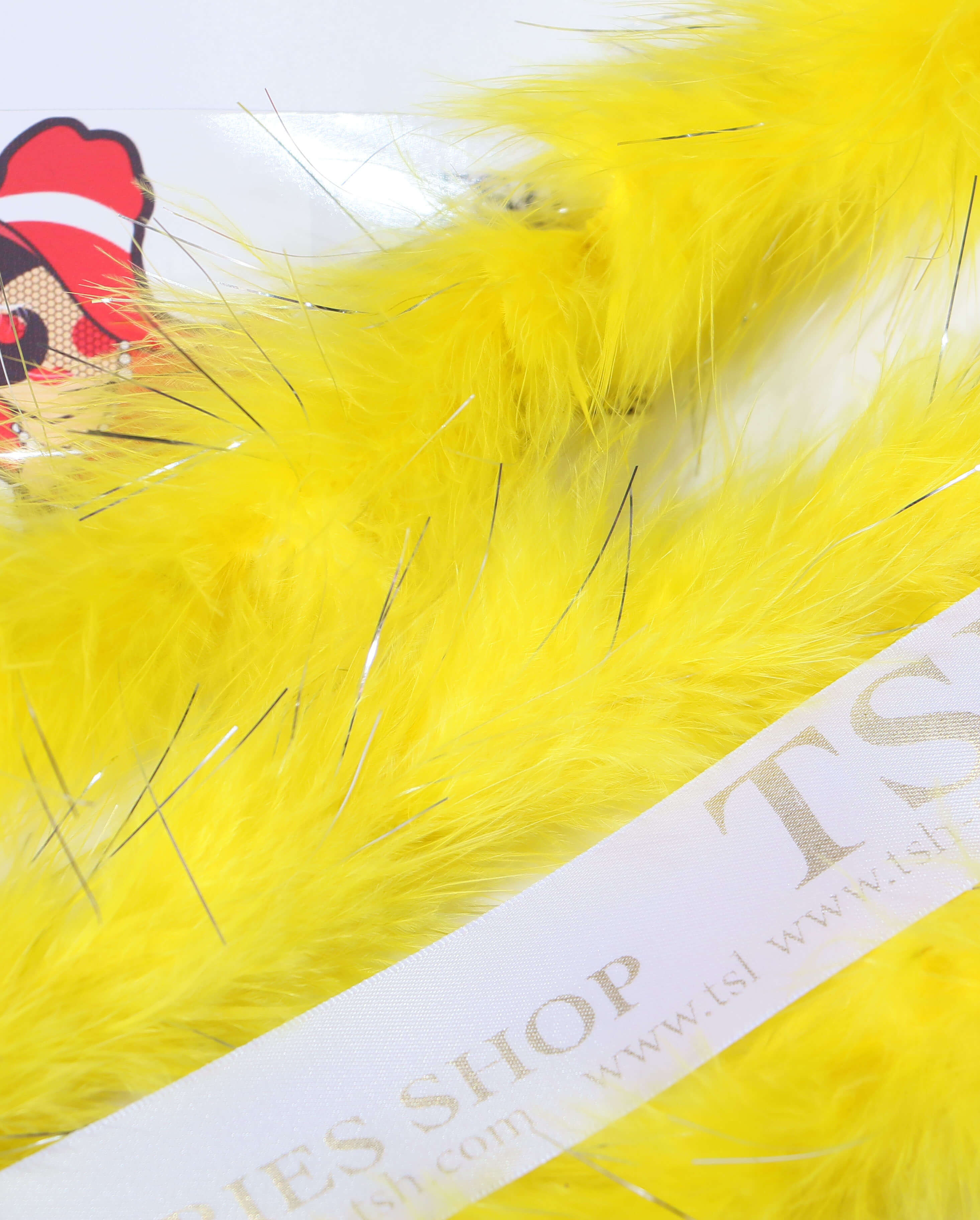 ขนมิ้งมีดิ้น ขนาดยาว 2 เมตร สีเหลือง