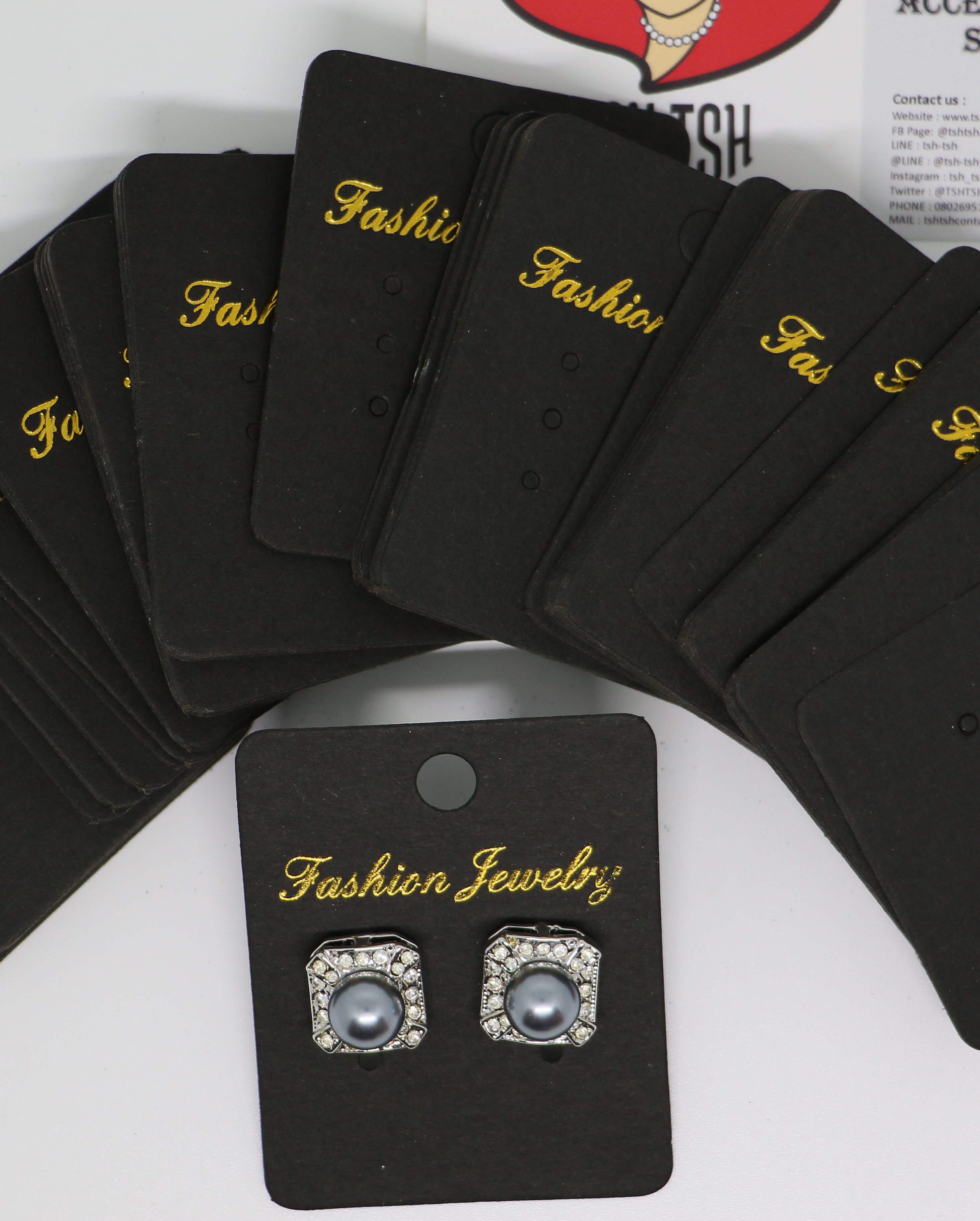 หัวกระดาษแพคต่างหูพิมพ์ลายFashion สีดำ