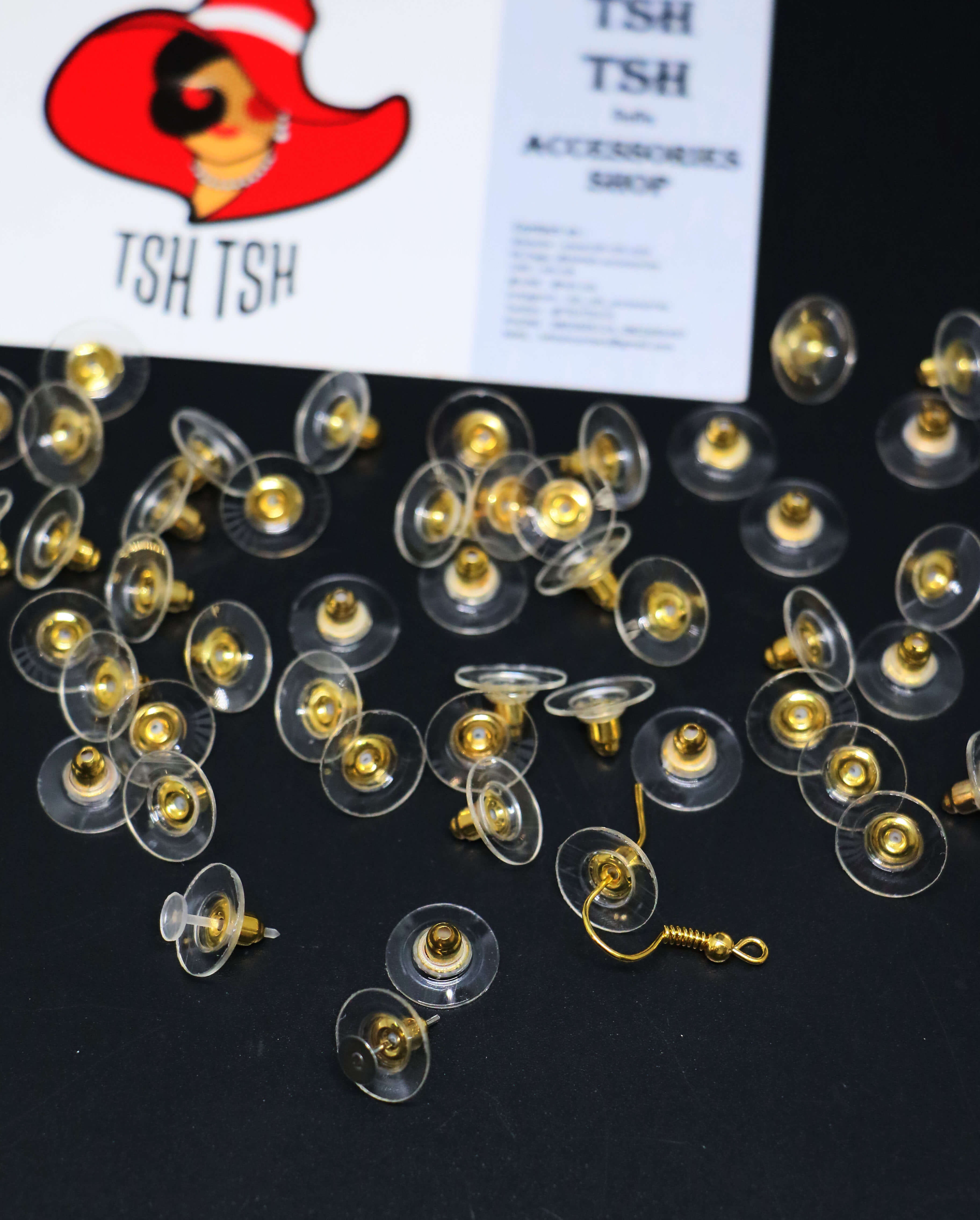 เต้าเสียบขาหลังต่างหูแบบจาน สีทอง