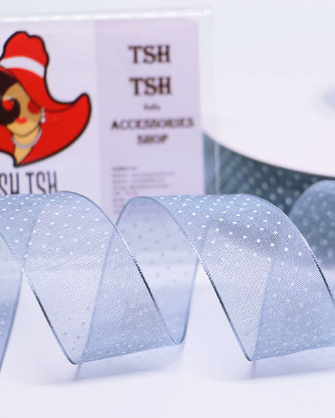 ริบบิ้นผ้าแก้ว ขนาด 1 นิ้ว สีเทาพิมพ์ลายจุดเล็กสีขาว ยาว 50 หลา #03