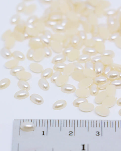 มุกครึ่งซีกทรงเม็ดข้าว ขนาด 6 มิล สีครีม