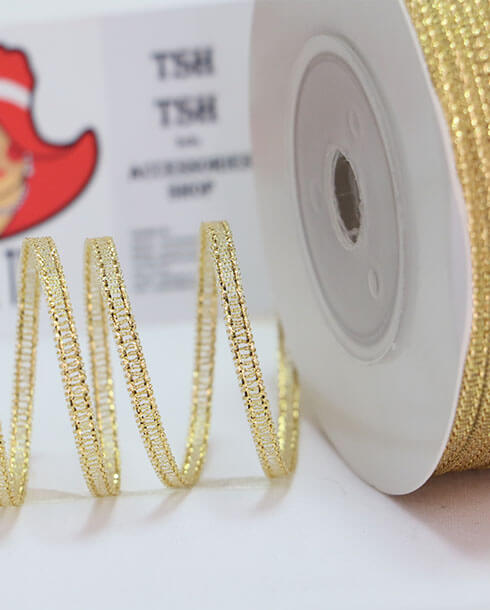 ริบบิ้นผ้าดิ้น ขนาด 3 มิล สีทอง ยาว 120 หลา #42CB